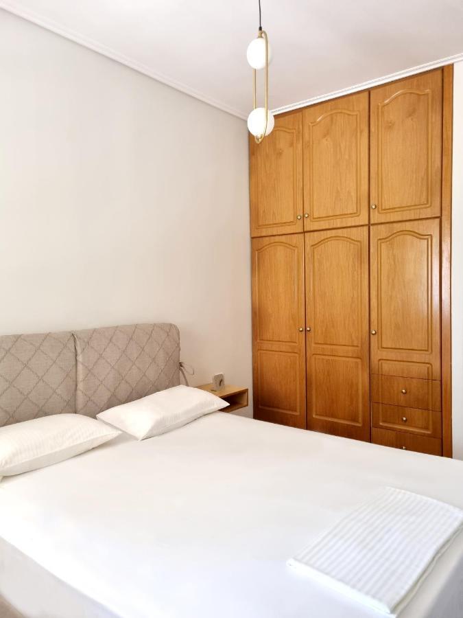 Almyros Aktis Seaview Apartment กาลามาตา ภายนอก รูปภาพ