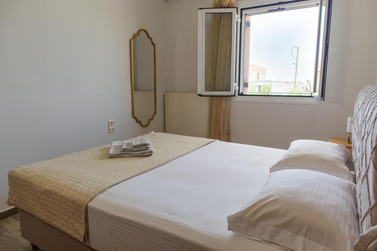 Almyros Aktis Seaview Apartment กาลามาตา ภายนอก รูปภาพ