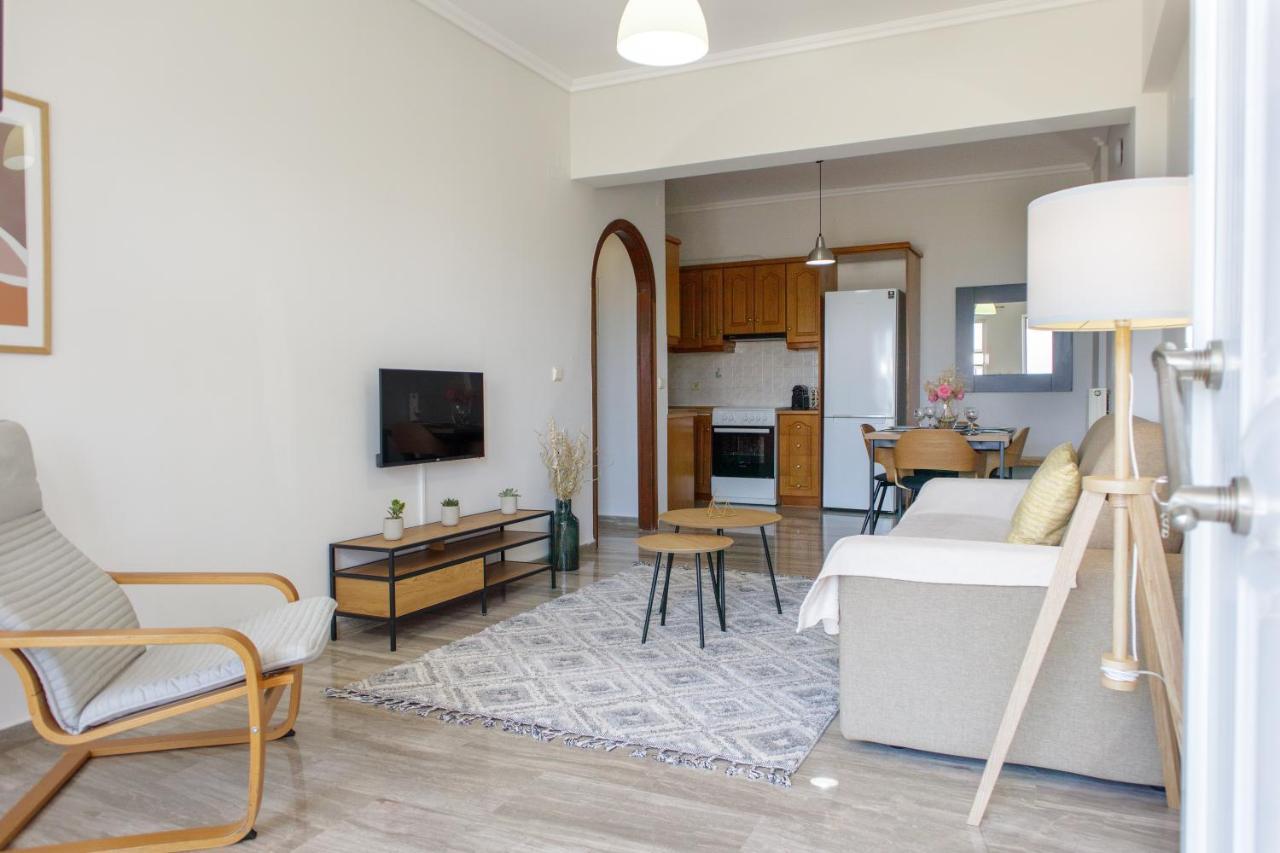 Almyros Aktis Seaview Apartment กาลามาตา ภายนอก รูปภาพ