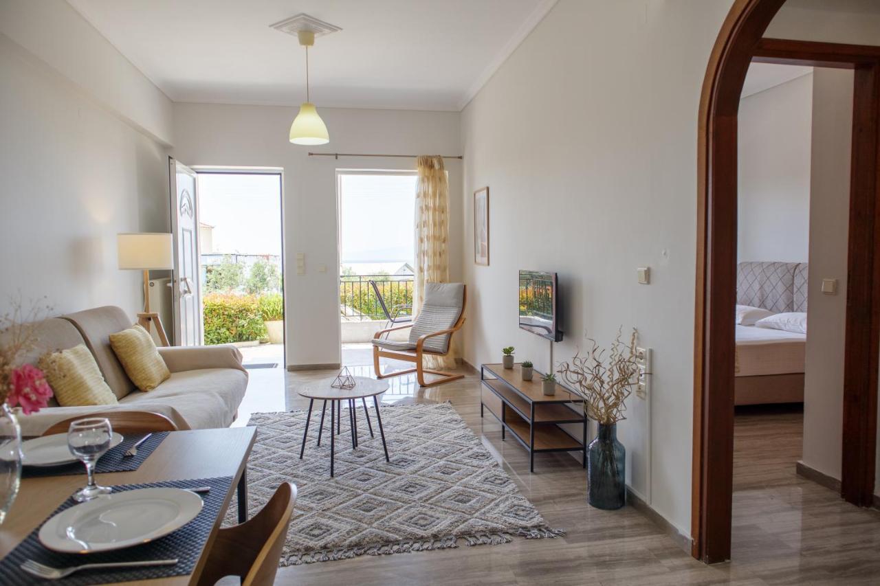Almyros Aktis Seaview Apartment กาลามาตา ภายนอก รูปภาพ